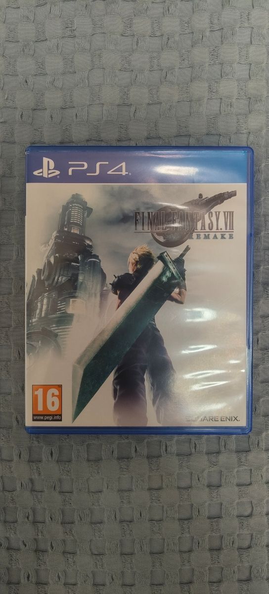Imagen de Final Fantasy VII Remake Deluxe Edition PS4