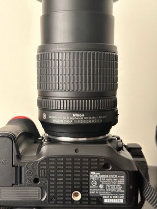 Urge vender!! Nikon D7200 + Objetivo 18-105 VR