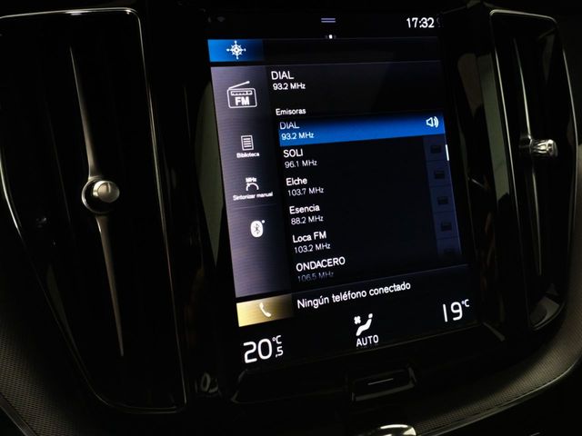 Volvo XC60 T8 R Design PHEV AWD