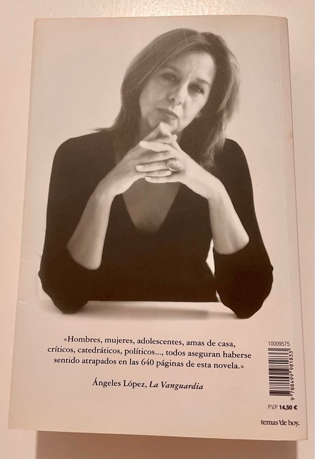 El tiempo entre costuras