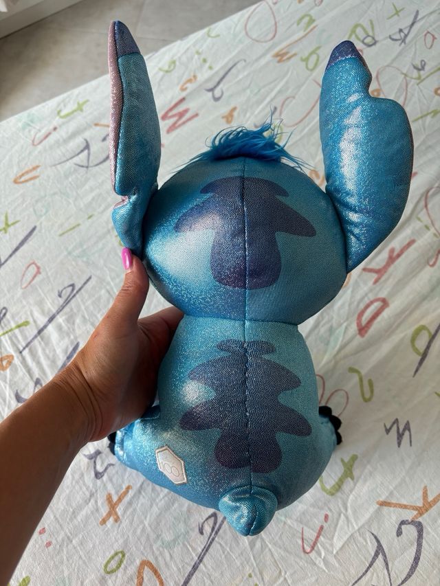 Peluche Stitch glitter musicale