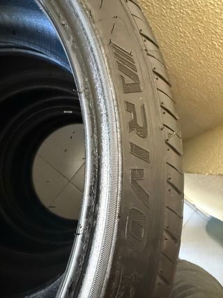4 Neumáticos 245/35R19 93W XL