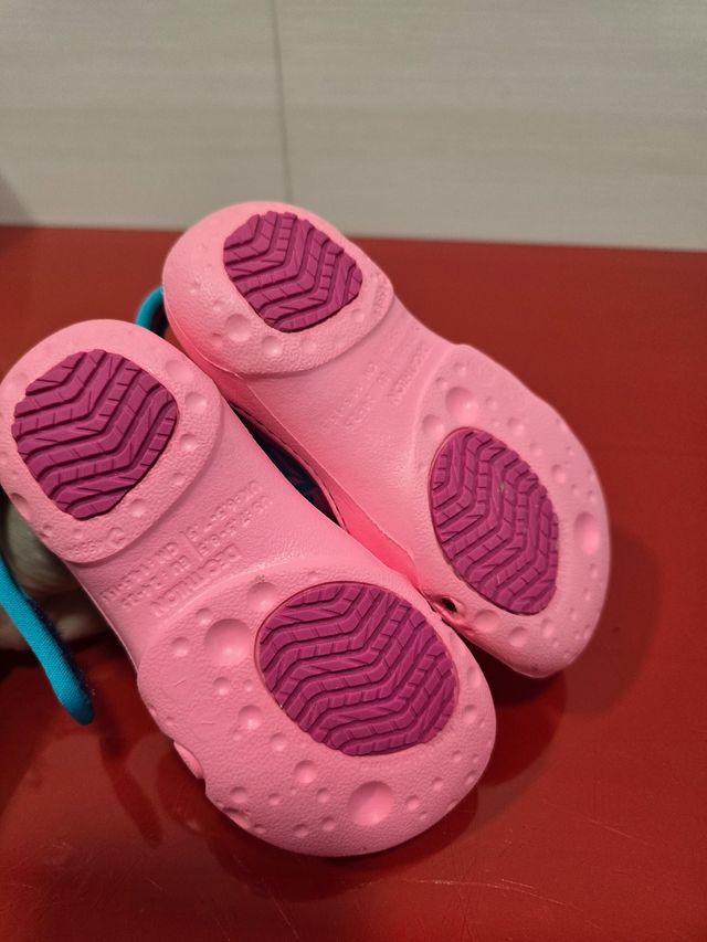 Chanclas Niña Rosa decathlon talla 24-25