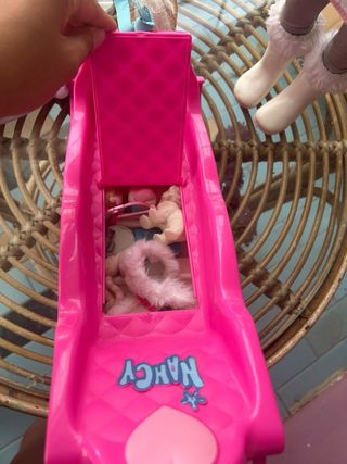 Muñeca Nancy con trineo