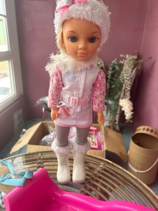 Muñeca Nancy con trineo