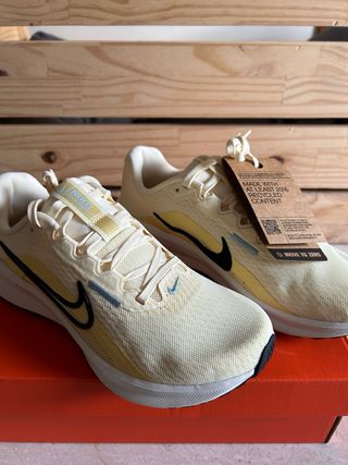 Zapatillas Nike Downshifter 13 - talla 38