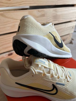 Zapatillas Nike Downshifter 13 - talla 38