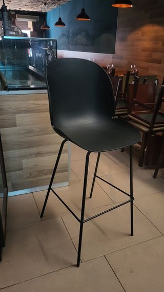 Taburete alto negro - Moderno