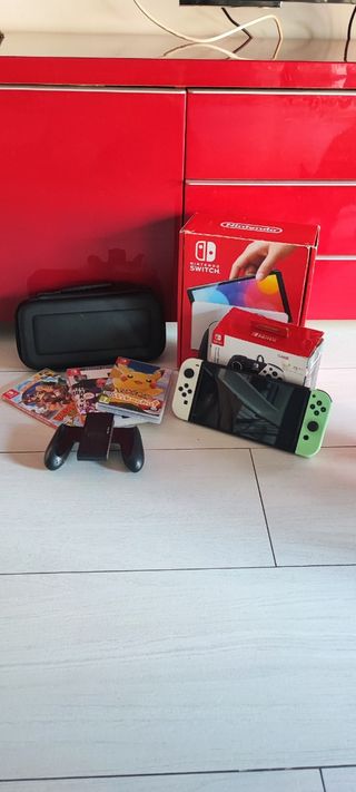 Nintendo Switch OLED + Funda + 3 juegos + Mando