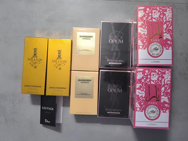 “Artículos de moda y accesorios exclusivos – stock