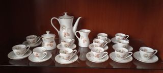 Juego café porcelana 12 tazas