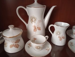 Juego café porcelana 12 tazas