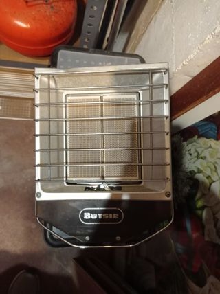 Bombonas gas con farol y estufa