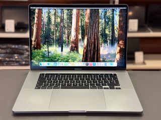 MacBook Pro i7 - GARANTIA