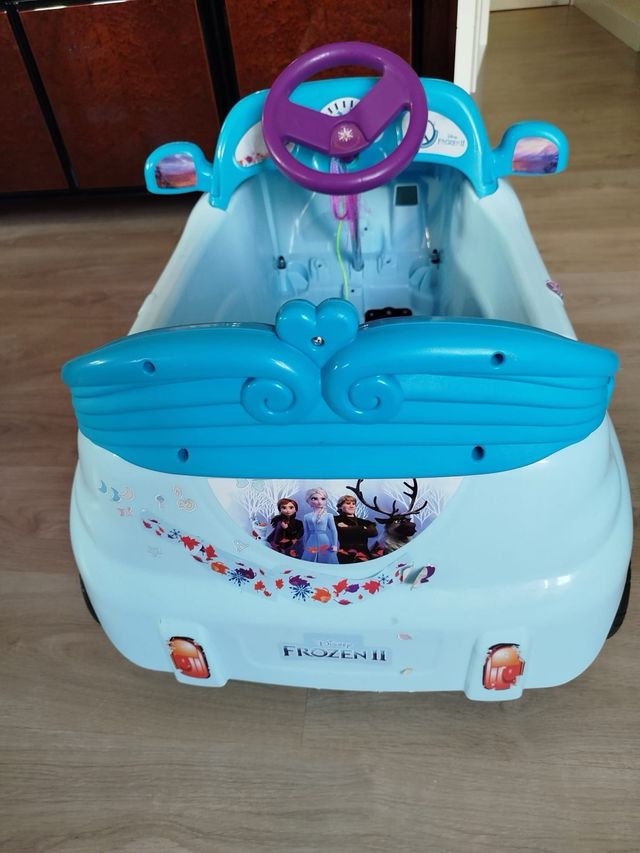 Coche infantil bateria Frozen Famosa