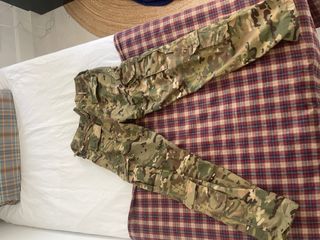 Pantalones militares camuflaje