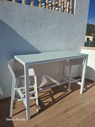 Mesa alta blanca - interior/exterior