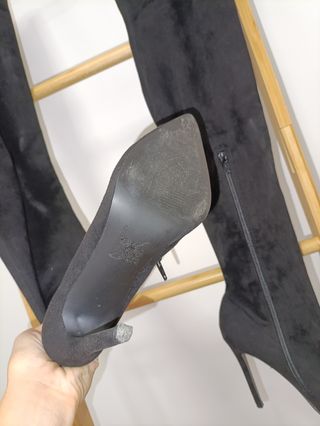 Botas altas negras tacón aguja