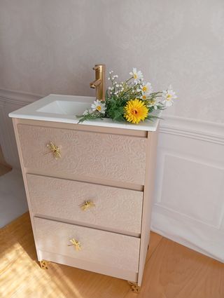 Mueble !!NUEVO!! de baño con lavabo y grifo.