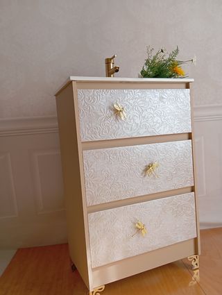 Mueble !!NUEVO!! de baño con lavabo y grifo.