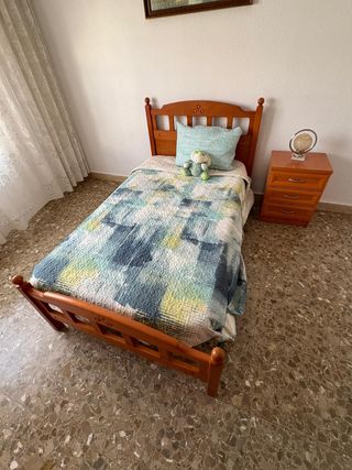 Cama infantil madera + mesita