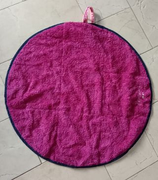 Toalla redonda para pies natación