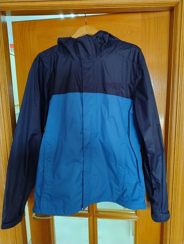 Chubasquero North Face azul