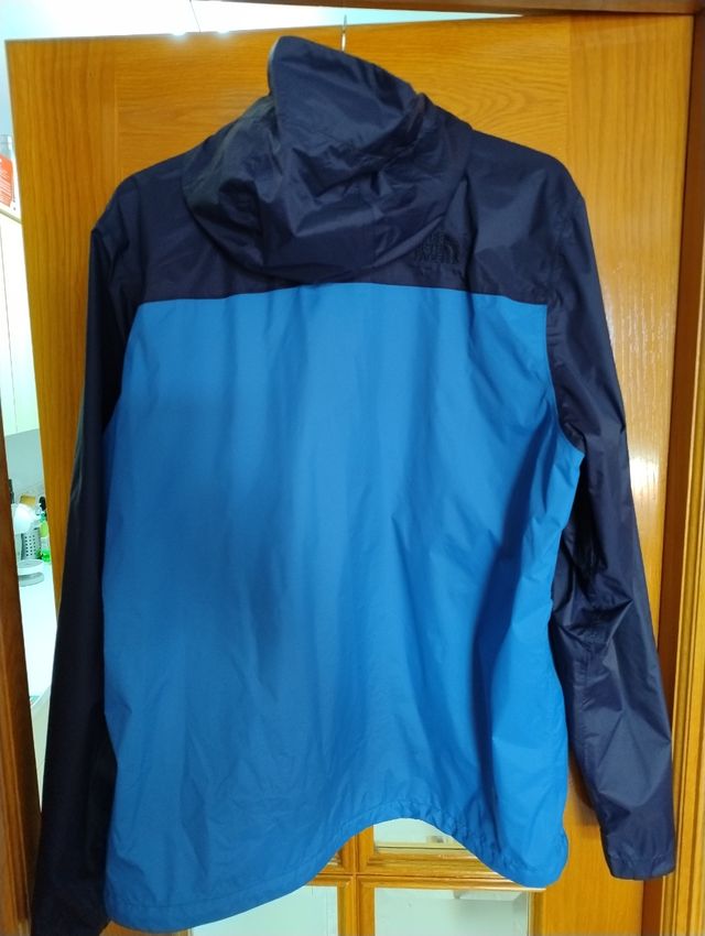 Chubasquero North Face azul