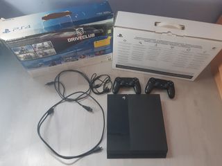 PS4 (PlayStation 4) 500GB + 2 mandos