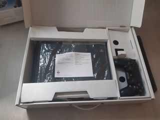 PS4 (PlayStation 4) 500GB + 2 mandos