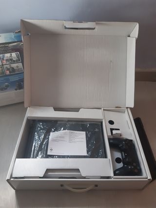 PS4 (PlayStation 4) 500GB + 2 mandos