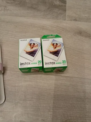 Instax Mini 12 rosa + funda+packs de fotos+álbum
