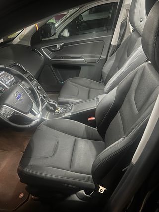 Volvo XC60 D3 Momentum Auto