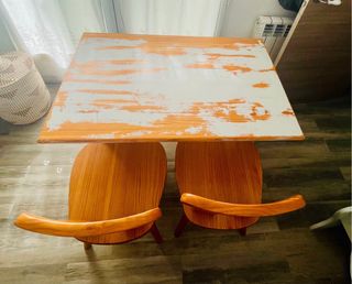 Mesa rústica pino con 2 sillas