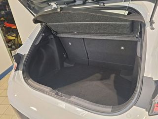 Toyota Corolla 1.8 125H ACTIVE TECH E-CVT