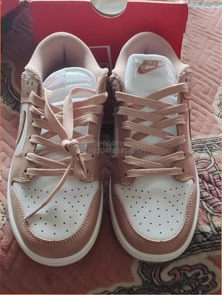 Deportivas casual mujer pareja estilo urbano
