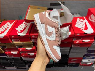 Sneakers casual mujer pareja estilo simple
