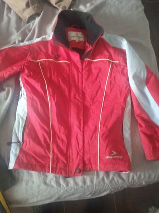 Cazadora Boomerang roja y blanca