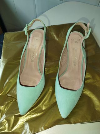 Zapatos Annar tacón  color, agua clara N.35.

