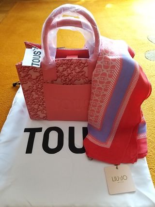 Bolso TOUS  KAOS coral.