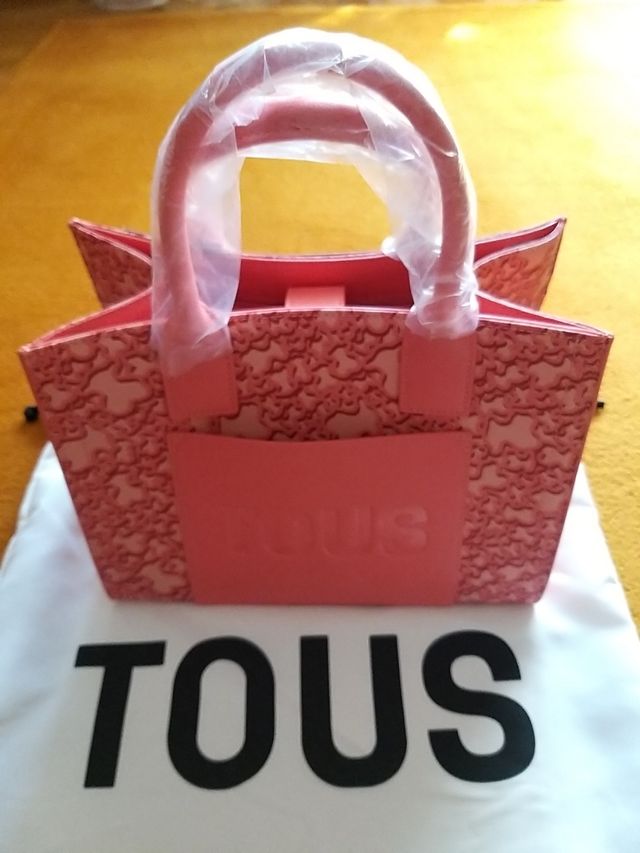 Bolso TOUS  KAOS coral.