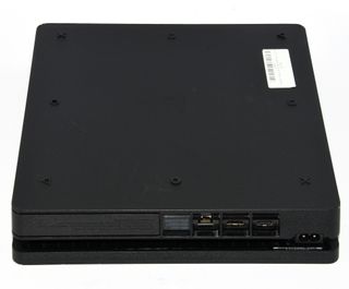 PS4 Slim 500GB Negra - Sin mando