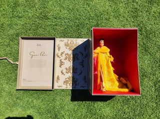 BARBIE EDICION GUO PEI SIGNATURE COLLECTION