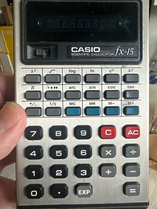 Casio fx-15: Calculadora científica vintage