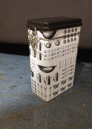 Scatola in latta vintage cucina