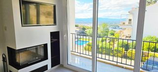 Apartamento moderno Puig Rom (Piscina + Parking)