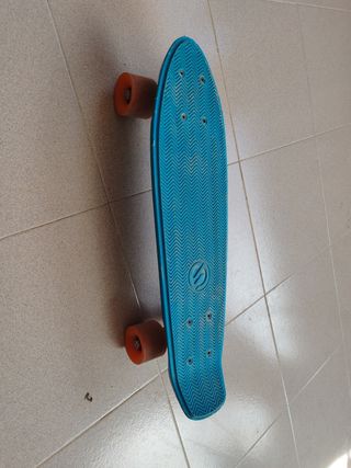 Skateboard azul 