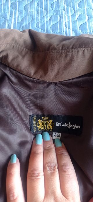 Parka marrón mujer, capucha borde piel