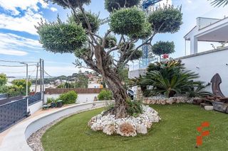 Chalet en alquiler en Montmar en Castelldefels