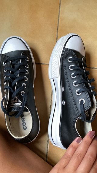 Converse Chuck Taylor - Piel Negra